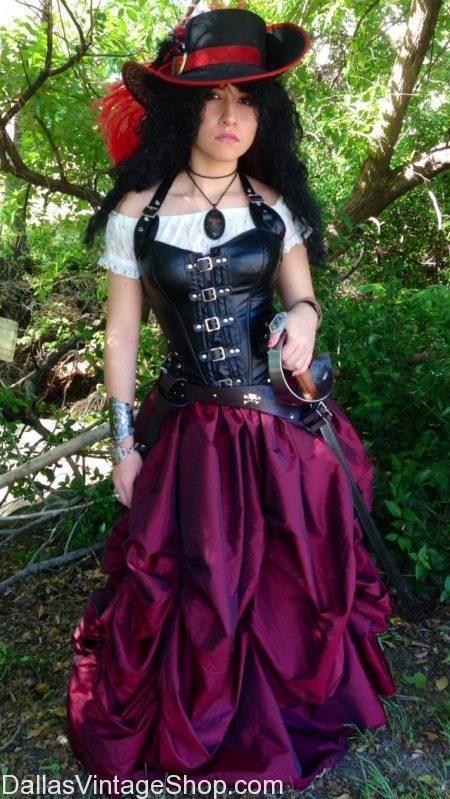 Texas Renaissance Festival Attire Pirate Wench Tavern Owner Costume