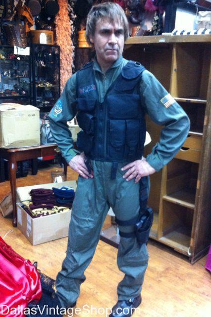 Get 90's Clothing & Costumes, 90's TV & Movie Characters, 90's Stargate SG-1 Characters and 90's Decades Attire is at Dallas Vintage Shop.