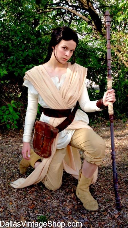 Fan Expo Dallas Costume Policy: Costume Suggestion, Rey, Star Wars Costume at Dallas Vintage Shop.