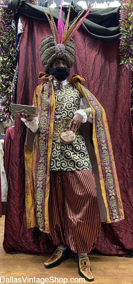 Professional Quality Magi Costumes: Superior Quality Biblical, Christmas Story Characters are in stock all year round. Get  Elaborate Wise Men, the Three Kings of the Orient, for Christmas Pageants.